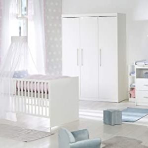 roba Komplett-Kinderzimmer 'Maren', Babyzimmer Set, inklusive Kombi Kinderbett 70 x 140 cm, breiter Wickelkommode & 3-türigem Kleiderschrank, weiß