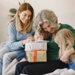 Geschenke von den Großeltern an die Enkel mit Erinnerungswert