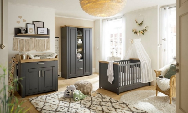 GALLERY M branded by Musterring Babyzimmer-Komplettset »yosh«, (Set, 6-St), Set 01, inkl. Wickelaufsatz, zwei Zusatzregalen und einem…